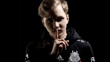 m0NESY