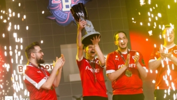 MOUZ