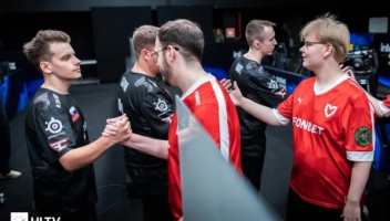 FaZe и MOUZ