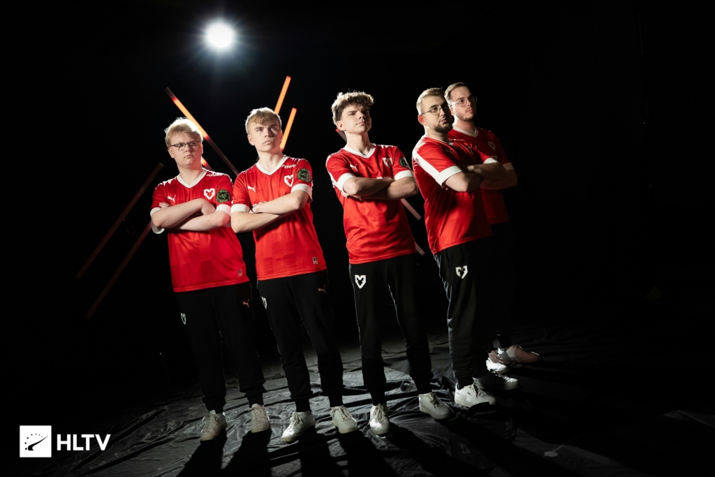 MOUZ