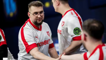 MOUZ