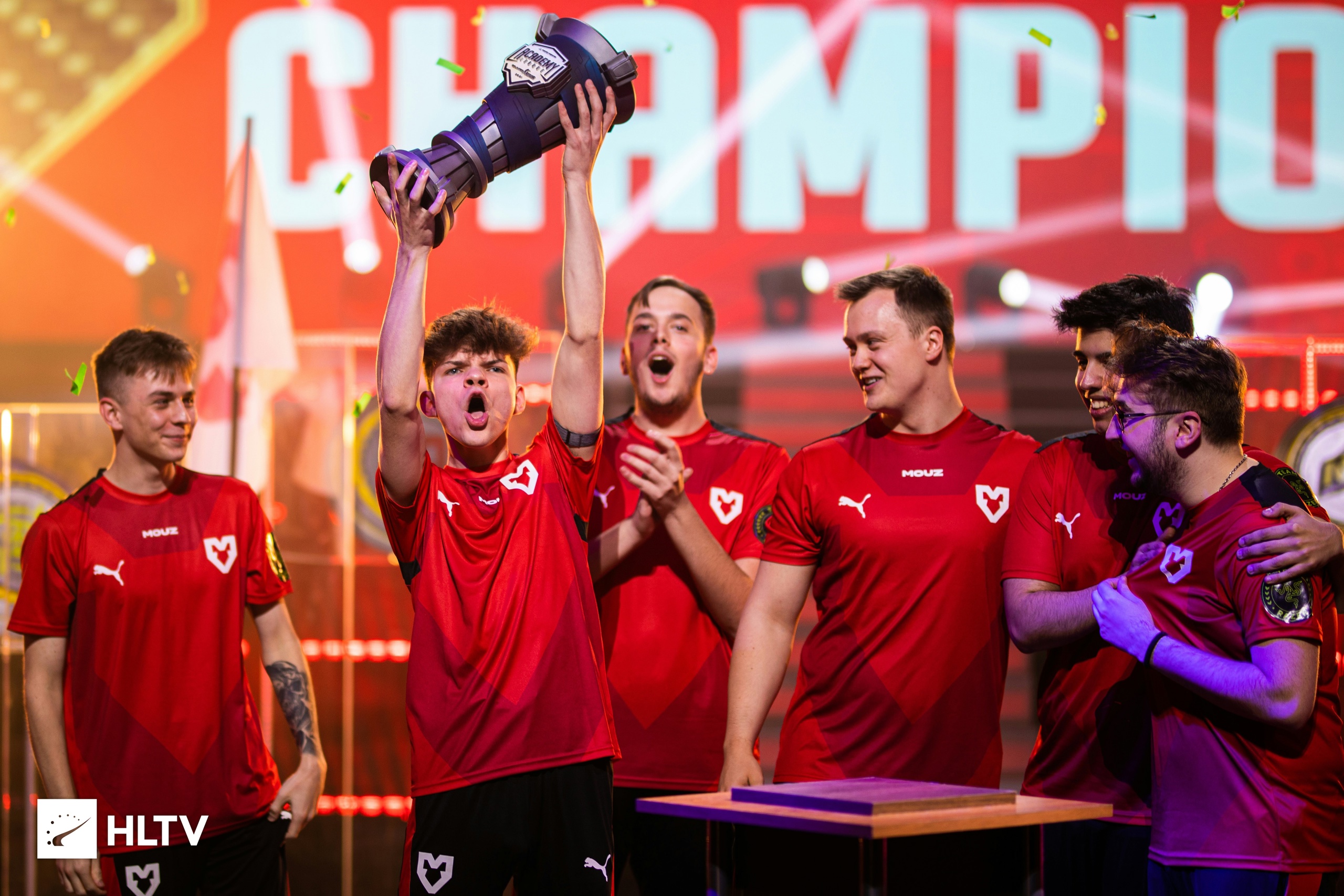 MOUZ
