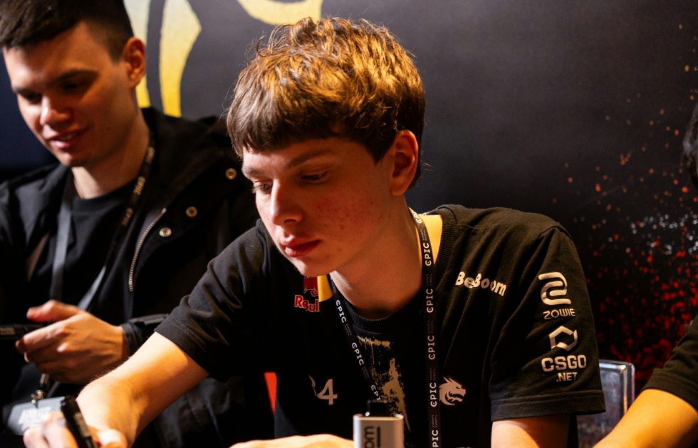 Kyousuke назвал самых красивых игроков про-сцены - Legalbet.gg