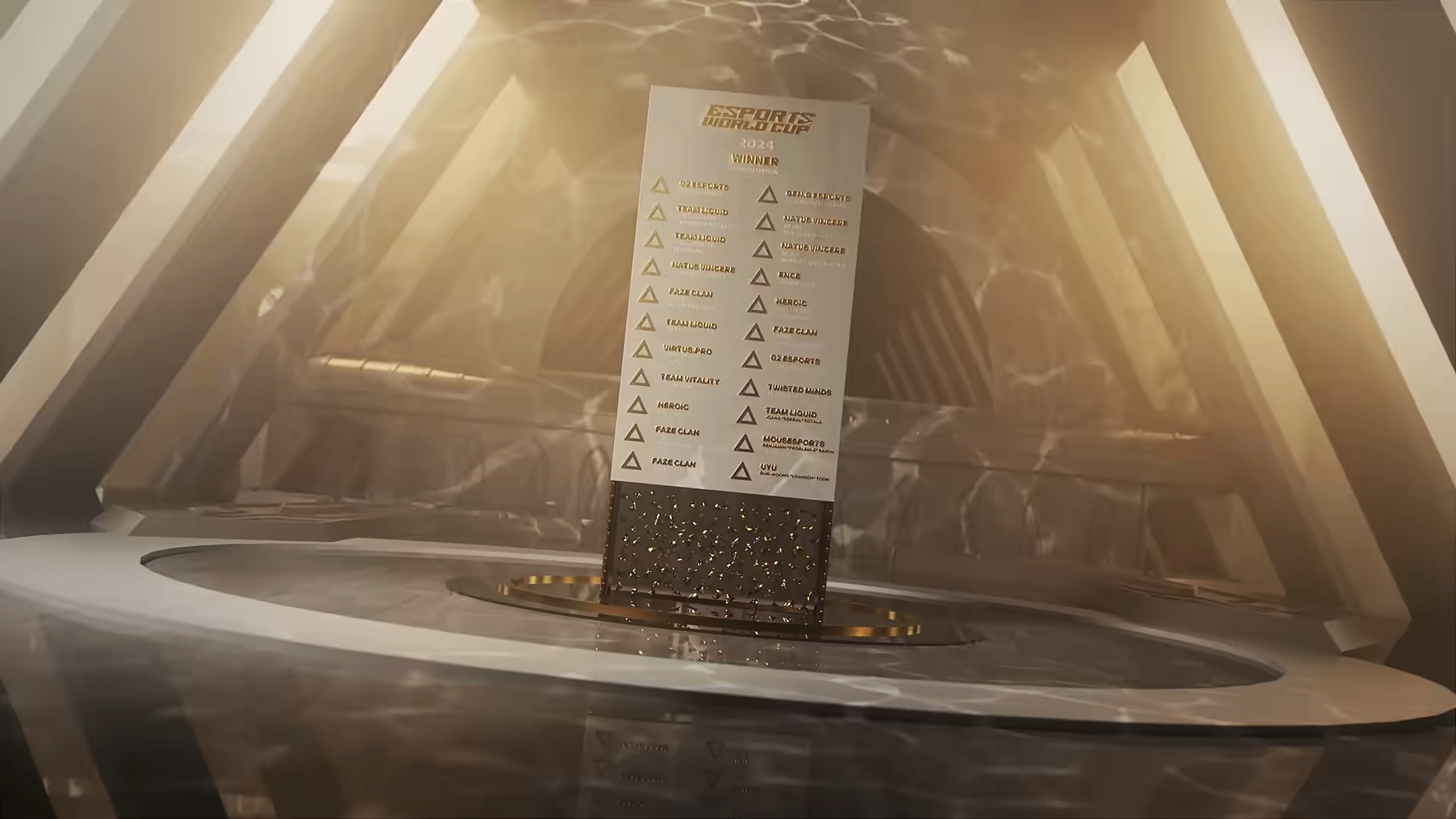 Трофей Esports World Cup 2024